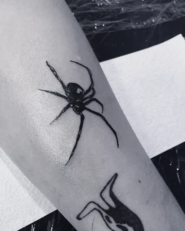Blackwork — Widow, Forearm. Sami Tutar, S.Ink